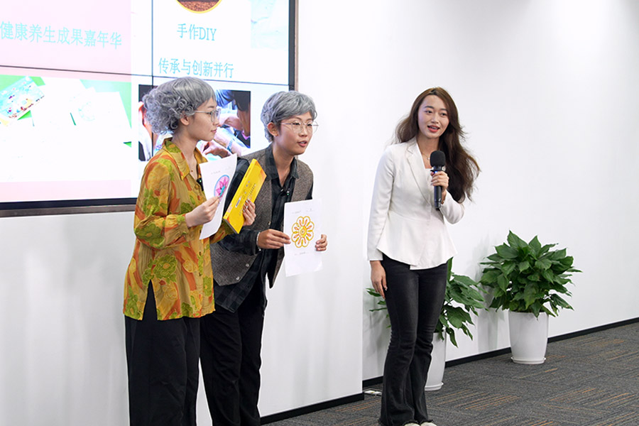 2024年上海市大学生社区创课大赛徐汇区选拔赛比赛现场2  拷贝.jpg
