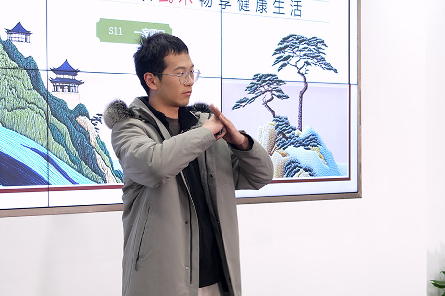 2024年上海市大学生社区创课大赛徐汇区选拔赛比赛现场5  拷贝.jpg